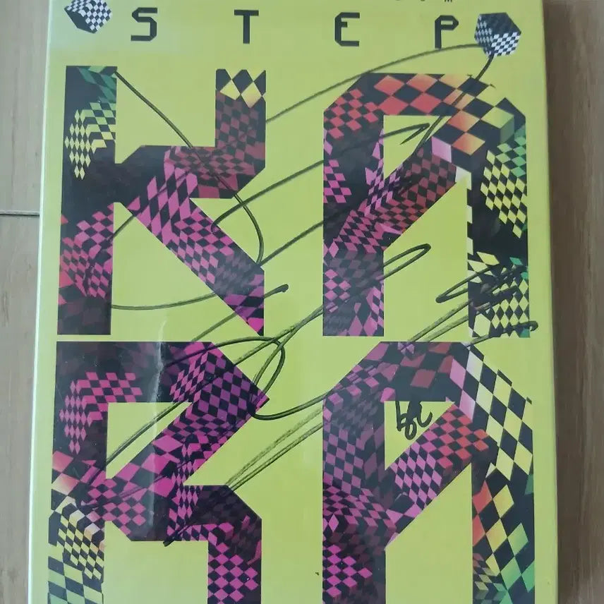 [BUNJANG] KARA STEP Han Seung Yeon Signed CD (Sealed) / 카라 STEP 한승연 친필싸인(미개봉)