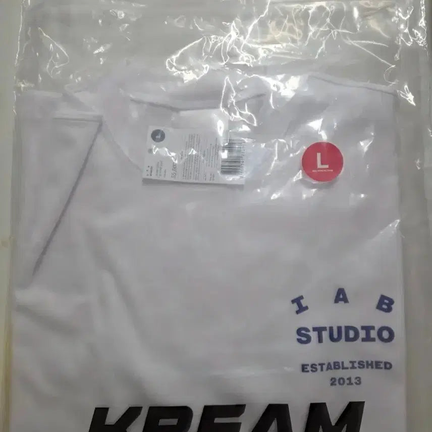 [BUNJANG] Iab Studio White Short Sleeve T-Shirt / (새상품)아이앱 스튜디오 화이트 26 반팔 M,L