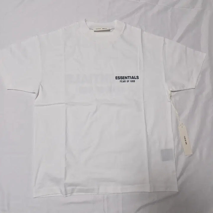 [BUNJANG] Fear of God Essentials Classic Short Sleeve T-Shirt Bright White / 피어오브갓 에센셜 클래식 숏슬리브 반팔 티셔츠 브라이트 화이트