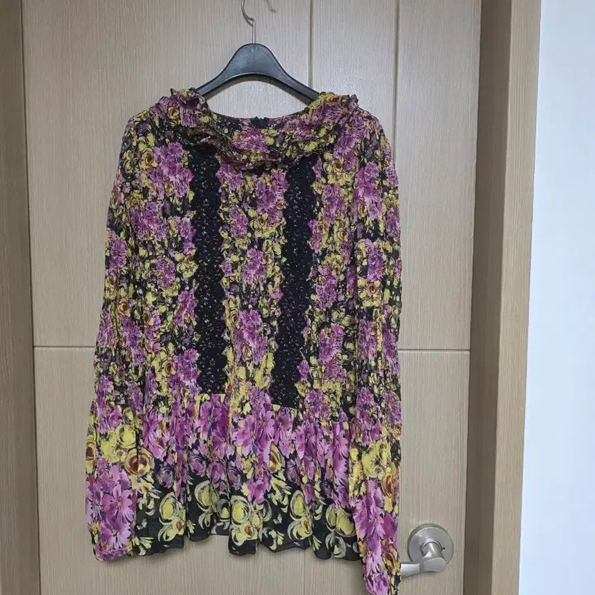 [BUNJANG] Giambattista Valli Floral Pattern Blouse / 지암바티스타발리 블라우스