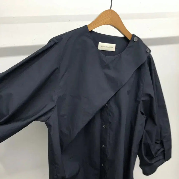 [BUNJANG] Kindersalmon Tweed Slee Voluminous Sleeve Blouse / 킨더살몬 트위드스 볼륨 슬리브 블라우스 F