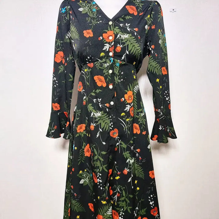 [BUNJANG] Button V-Neck Floral Maxi Dress with Waist Tie / 단추브이넥 롱원피스 꽃무늬 허리끈 66 블랙레드