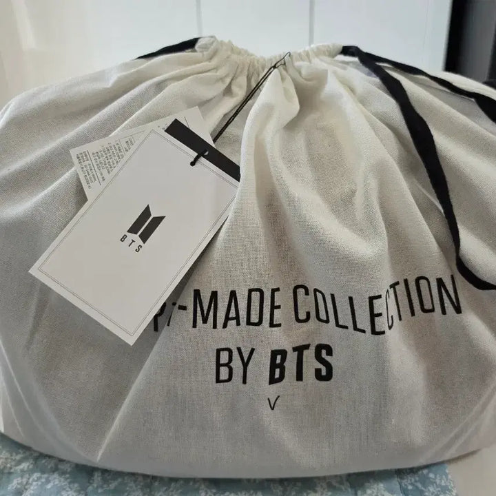 [BUNJANG] BTS V Artist-Made Collection / 방탄소년단 BTS V 아티스트메이드 컬렉션
