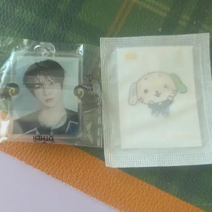 [BUNJANG] NCT WISH Ryo SeTten Lucky Draw Keyring / 컨페티덤)엔시티위시 세븐일레븐 료 띠부실 키링
