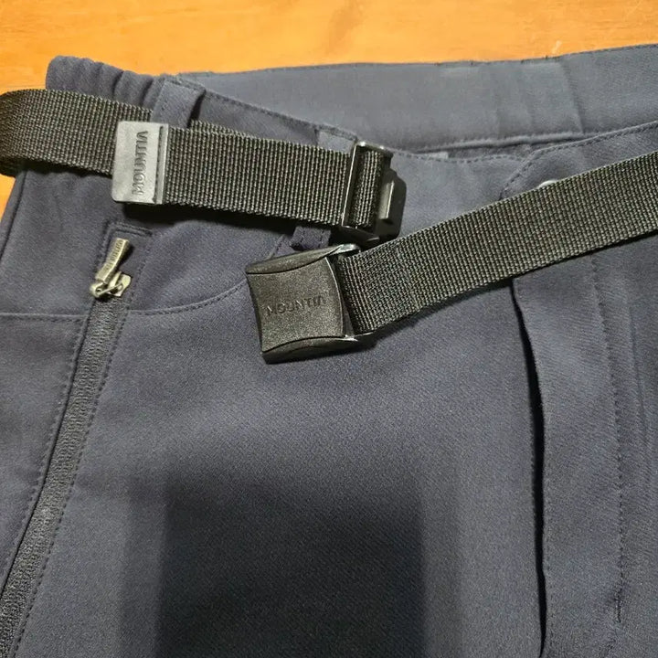[BUNJANG] Navy Belt Slacks / 네이비 벨트 바지