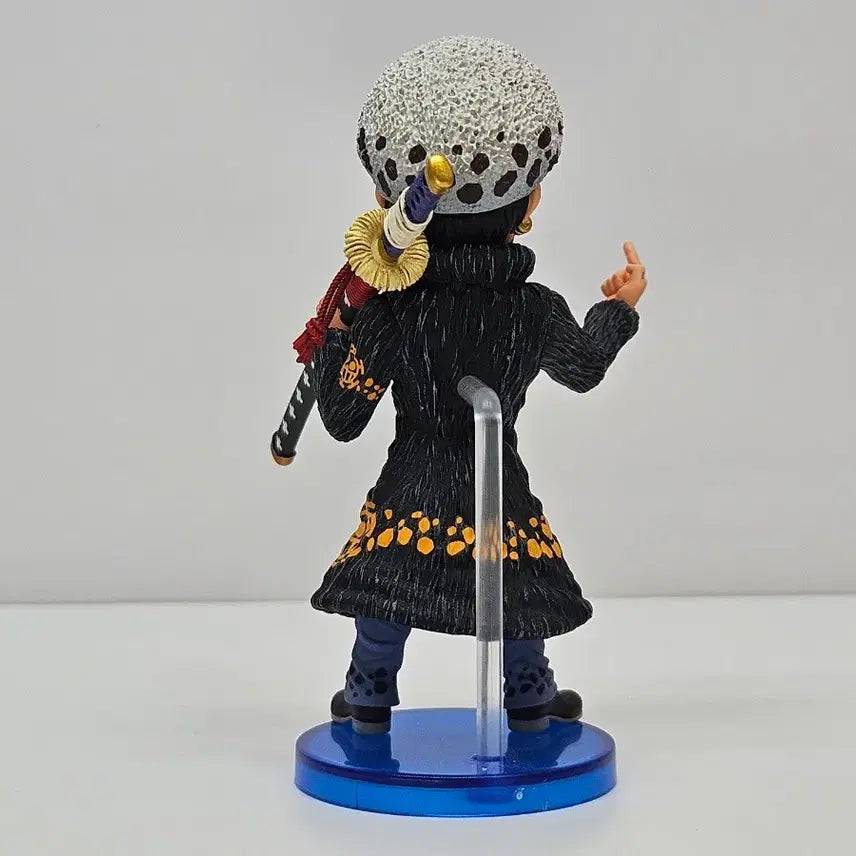 [BUNJANG] One Piece Trafalgar Law A+ Resin Statue Figure / 원피스 레진 월콜 A+ 로우 팝니다