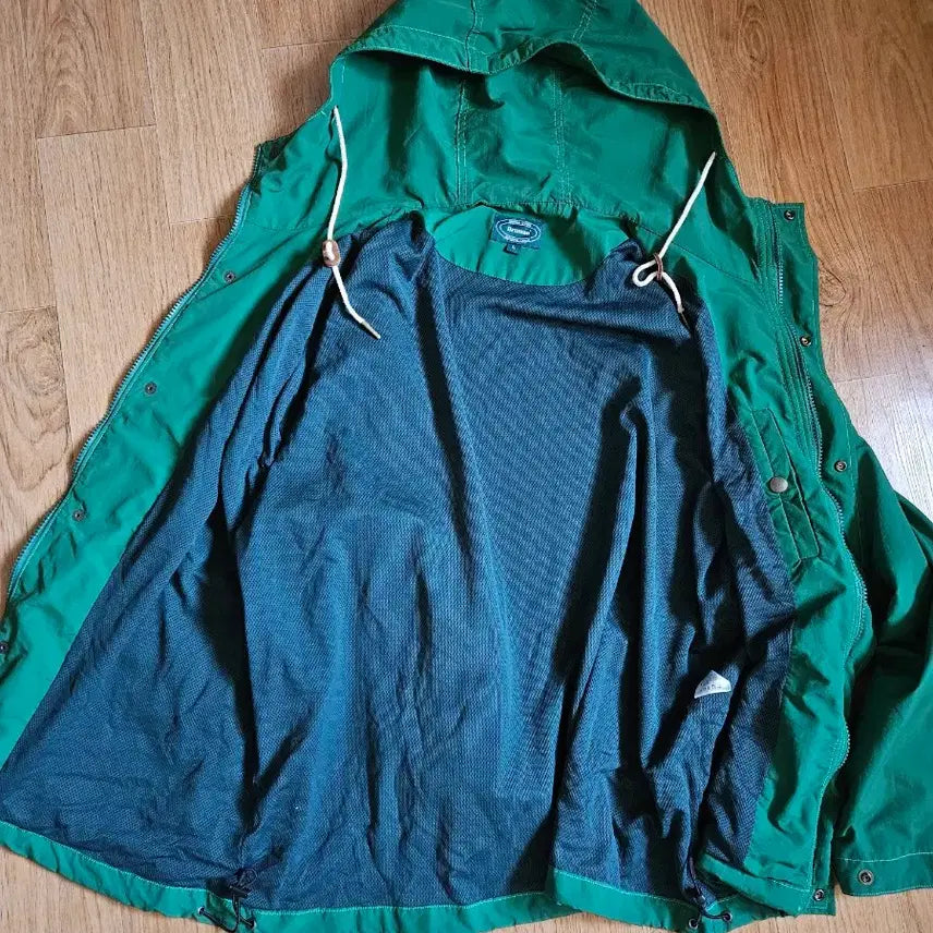 [BUNJANG] Bromont Mountain Parka / 브루먼 마운틴 파카 바람막이