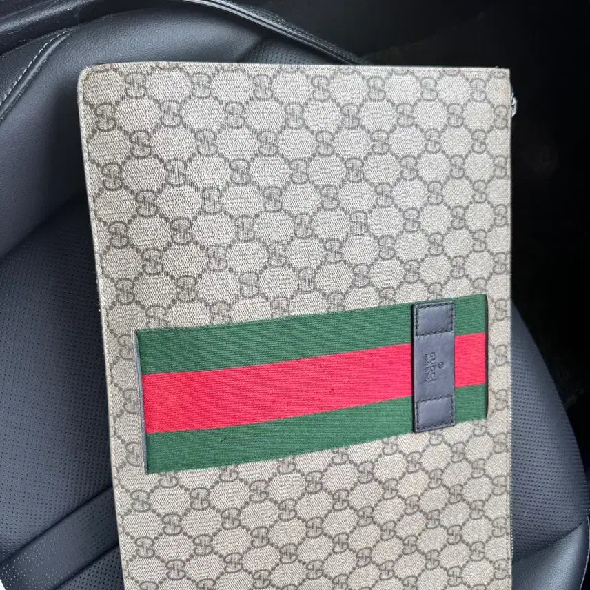 [BUNJANG] Gucci GG Supreme Web Clutch Bag / 구찌 GG 수프림 웹 클러치백