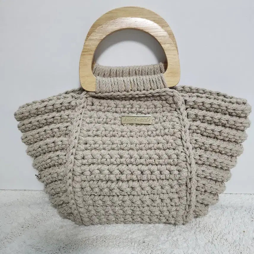 [BUNJANG] Handmade Knit Bag with Wooden Handle / 핸드메이드 뜨개 가방