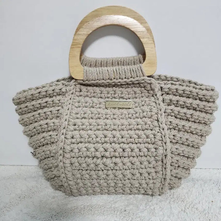 [BUNJANG] Handmade Knit Bag with Wooden Handle / 핸드메이드 뜨개 가방