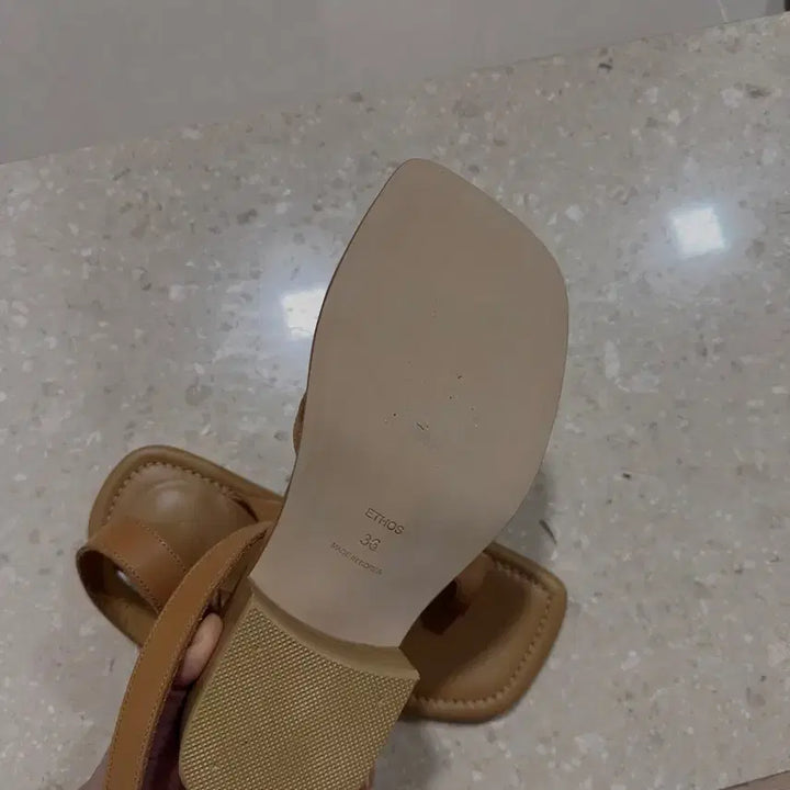 [BUNJANG] Ethos Leather Sandals / 에토스 가죽샌들 새상품