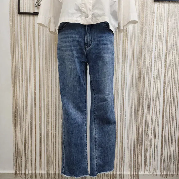 [BUNJANG] DATUM Span Semi-Bootcut Cutting Jeans (Size 30) / 데이텀 스판 세미부츠컷 컷팅진 호칭30/허리고무밴드형