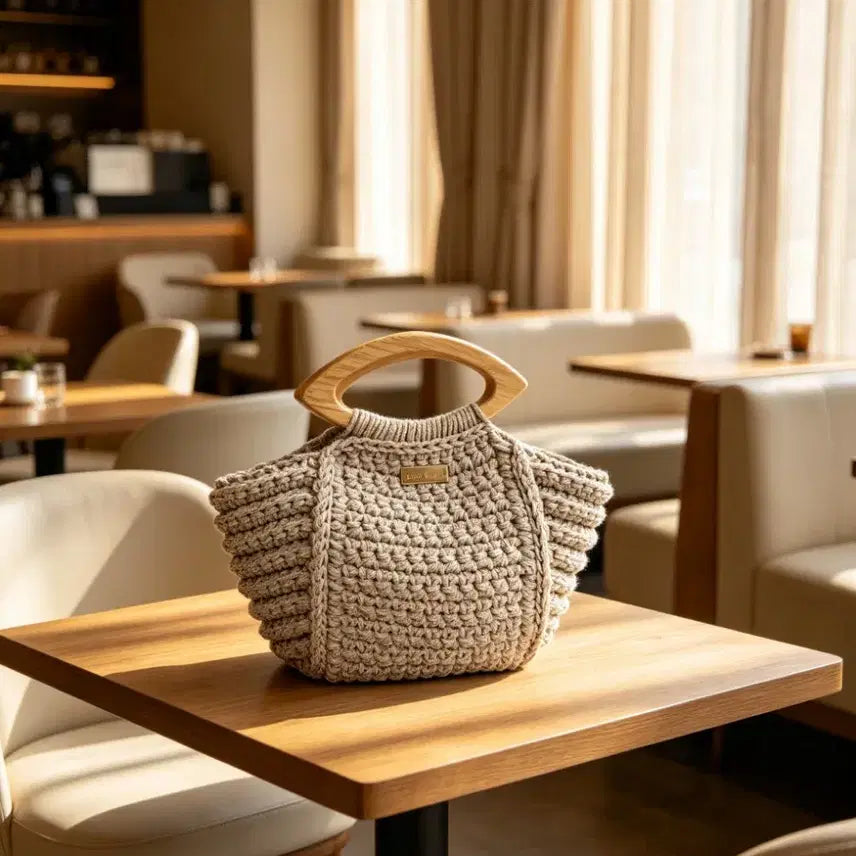 [BUNJANG] Handmade Knit Bag with Wooden Ring Handle / 핸드메이드 뜨개 가방