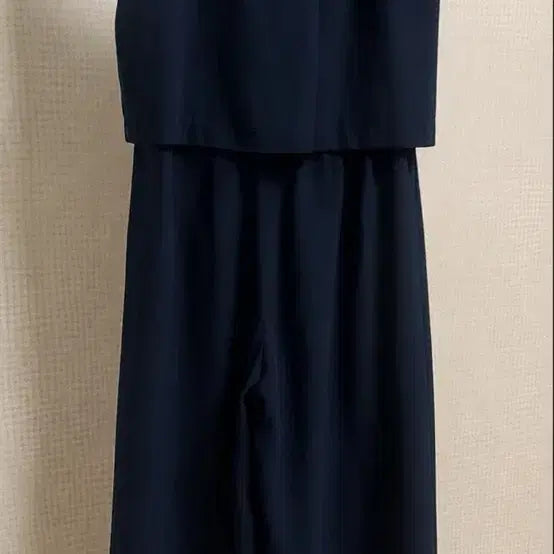 [BUNJANG] NAIN Navy Sleeveless Wide Jumpsuit / (급처)나인 네이비 민소매 와이드 점프수트 택포