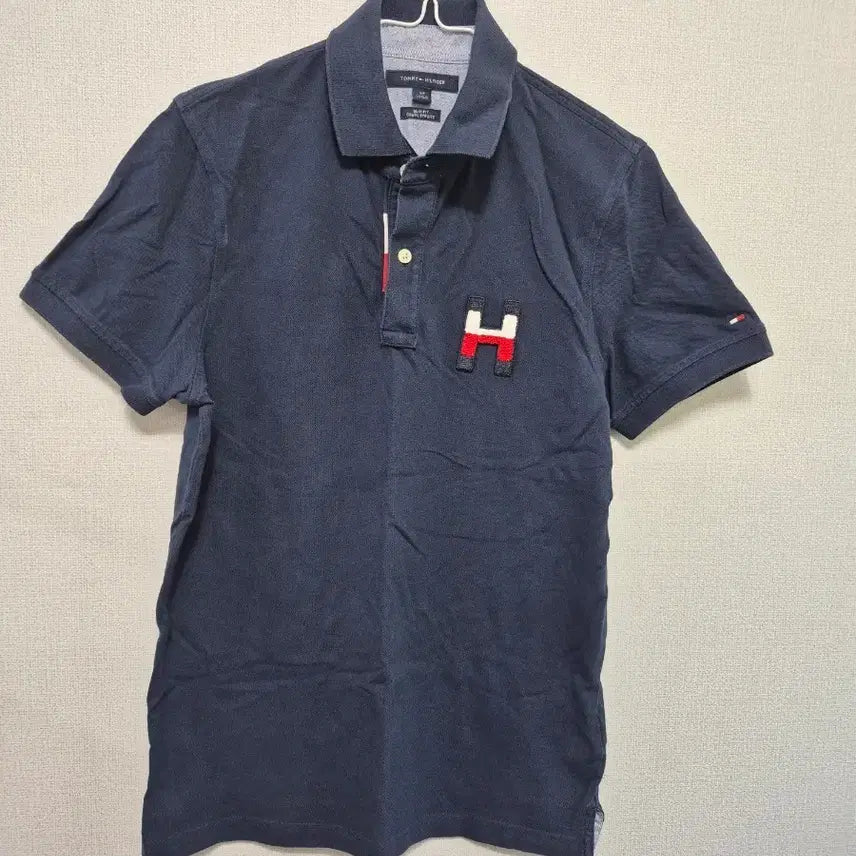 [BUNJANG] Tommy Hilfiger Navy Half-Sleeve Polo Shirt H Logo / 타미힐피거 네이비 반팔 폴로티 H로고