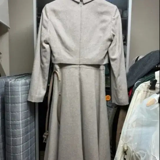 [BUNJANG] LINE Beige Tweed Crop Jacket and Pleated Skirt Set 55 / 라인  LINE 원피스 55 사이즈 베이지 트위드 새상품