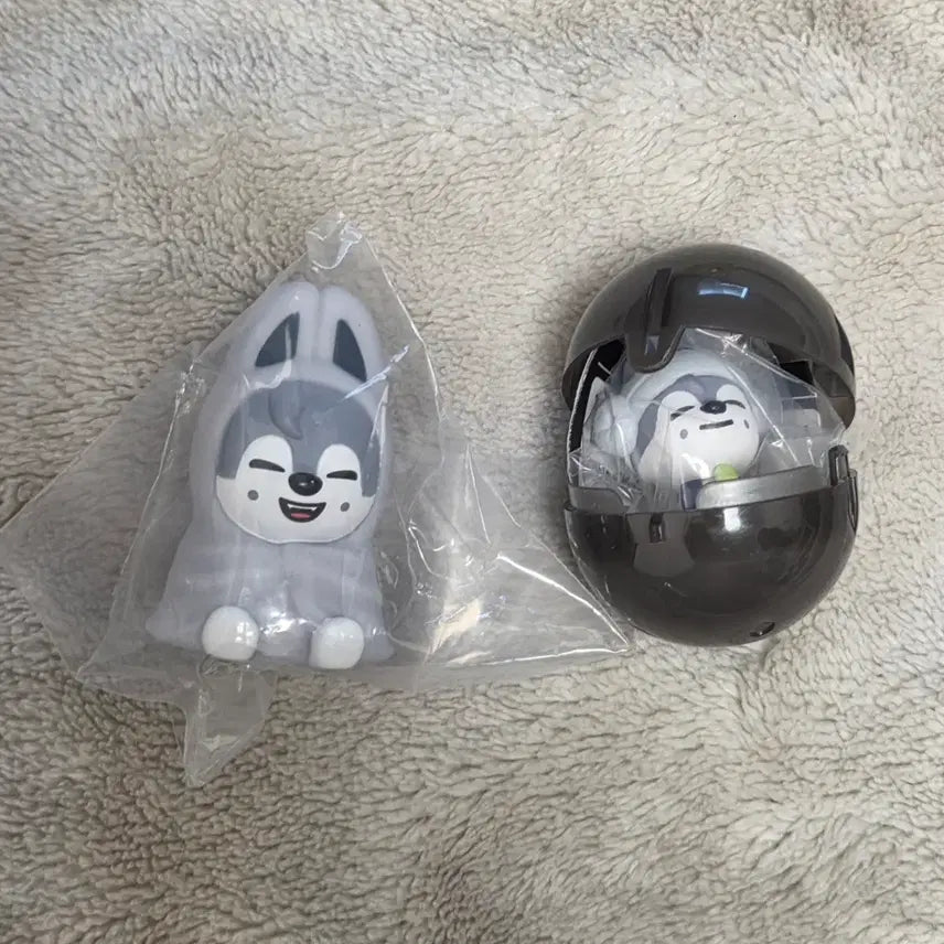 [BUNJANG] Stray Kids Bang Chan Wolf Chan Bandai Light Gacha + Sauna Figure Gacha / 스키즈 스키주 방찬 울프찬 일본반다이 라이트+스쿨버스+사우나 피규어 가챠