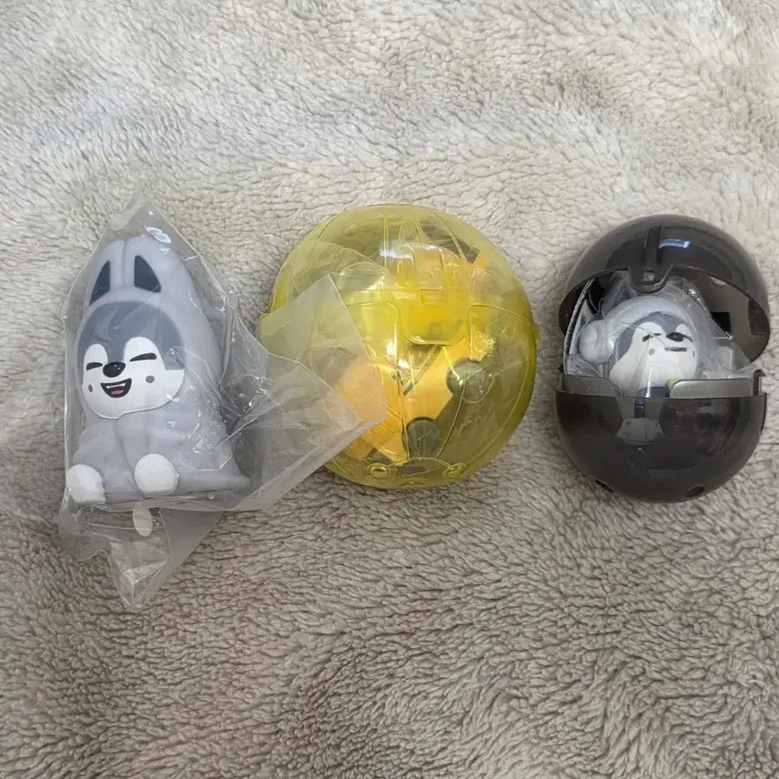 [BUNJANG] Stray Kids SKZOO Bang Chan Wolf Chan Figure Gacha Bundle Set (Light, School Bus, Sauna) / 스키즈 스키주 방찬 매직스쿨 포카 울프찬 일본 라이트+스쿨버스+사우나 피규어 가챠