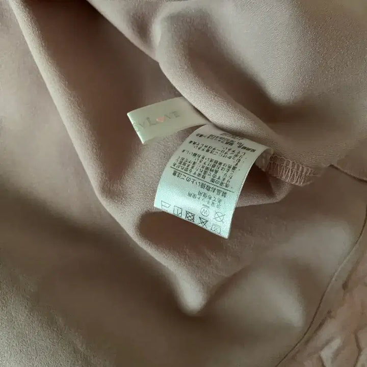 [BUNJANG] Dear My Love Blouse / 디어마이러브 블라우스