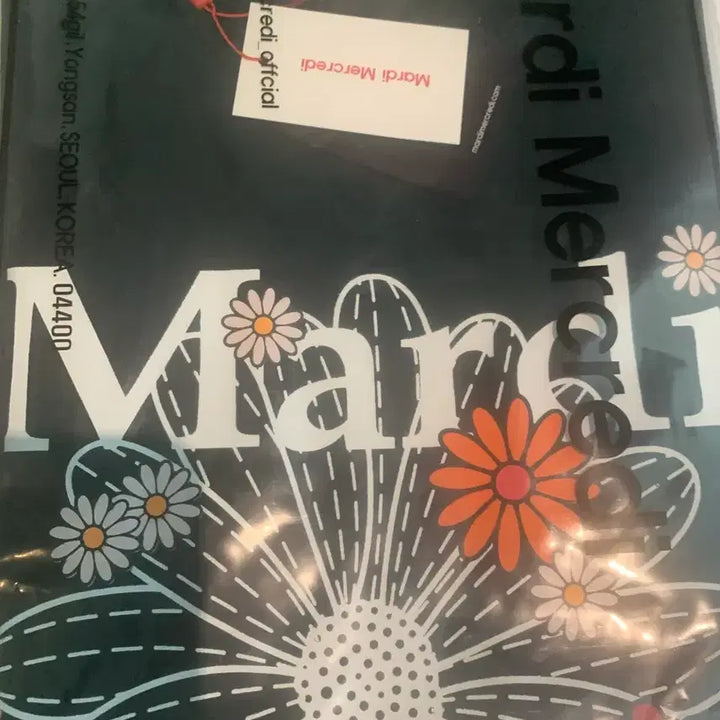 [BUNJANG] Mardi Mercredi Multi Flower Short Sleeve T-Shirt - New, Unsealed / 마르디 메크르디 멀티 플라워 반팔 티셔츠 신상 미개봉 새상품