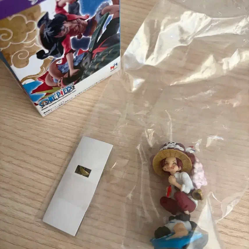 [SOLD OUT] 원피스 로그박스 와노쿠니 샹크스 판매