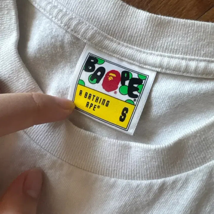 [SOLD OUT] 베이프 브로큰 컬리지반팔 s