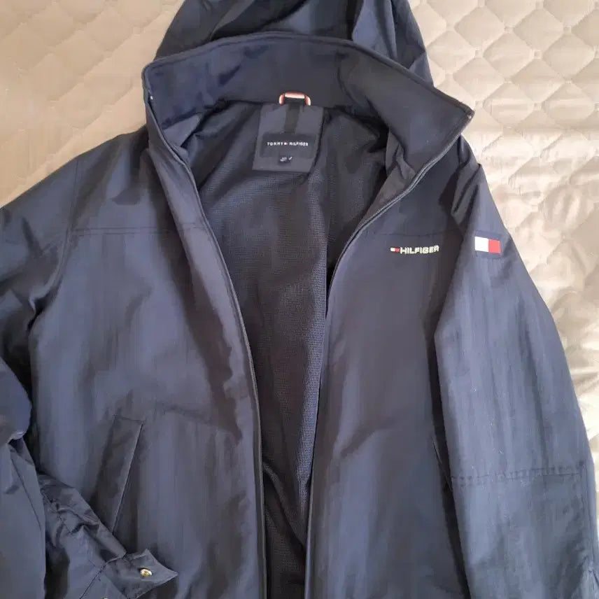 [BUNJANG] Tommy Hilfiger Navy Hooded Windbreaker Jacket / 타미힐피거 네이비 후드 바람막이