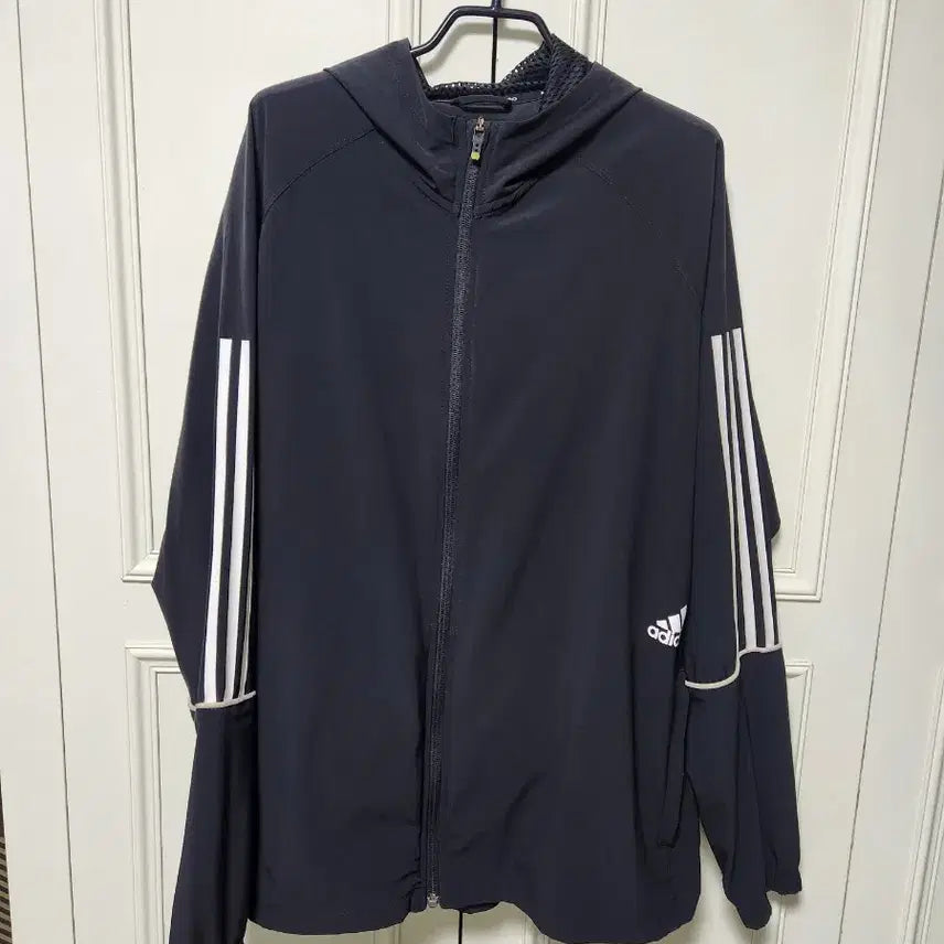 [BUNJANG] Adidas Training Performance Hooded Jacket Black / (105)아디다스 트레이닝 퍼포먼스 후드자켓