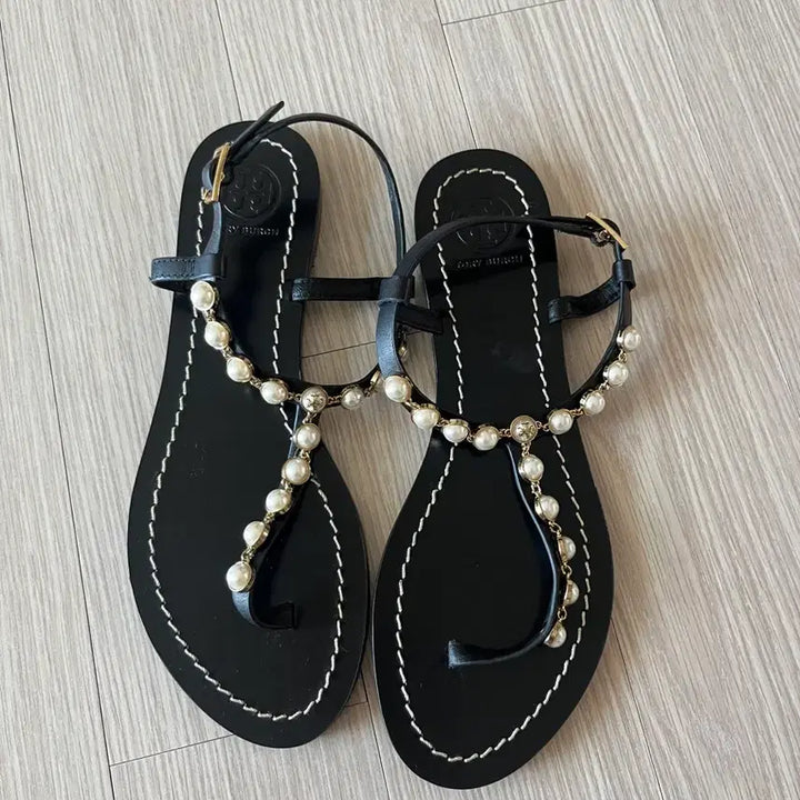 [BUNJANG] Tory Burch Pearl Detail Sandals (New) / 토리버치 샌들(새 상품)