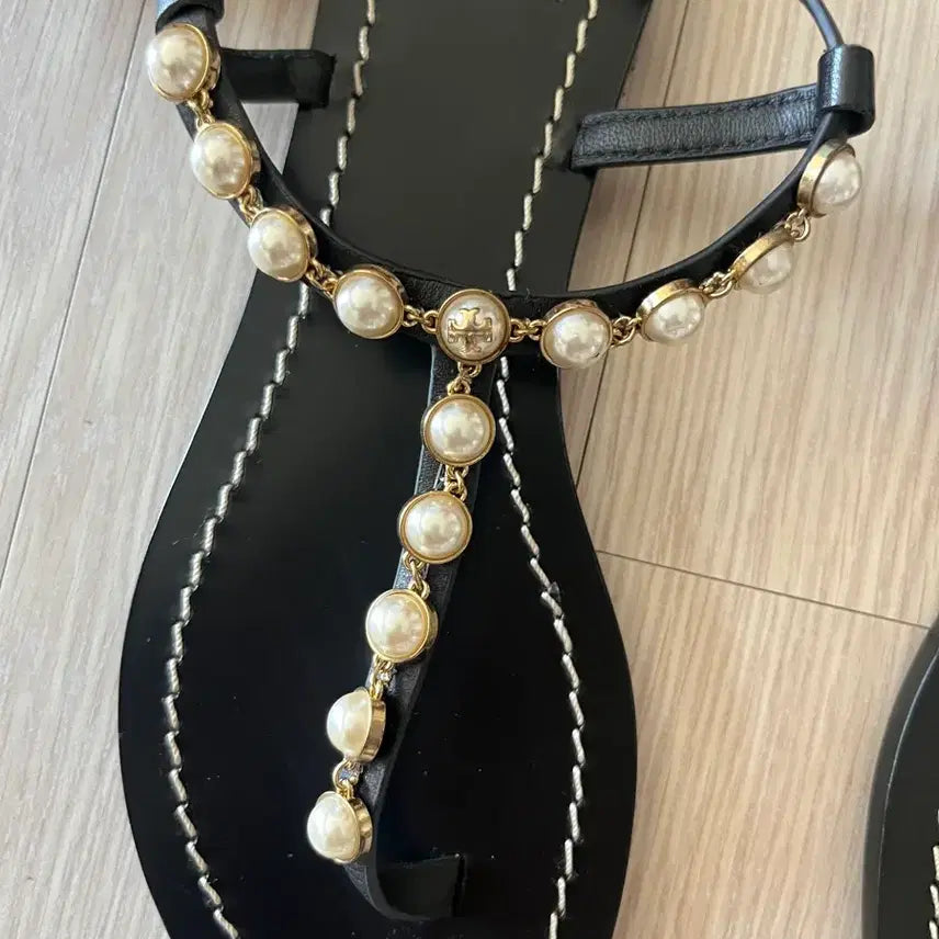 [BUNJANG] Tory Burch Pearl Detail Sandals (New) / 토리버치 샌들(새 상품)
