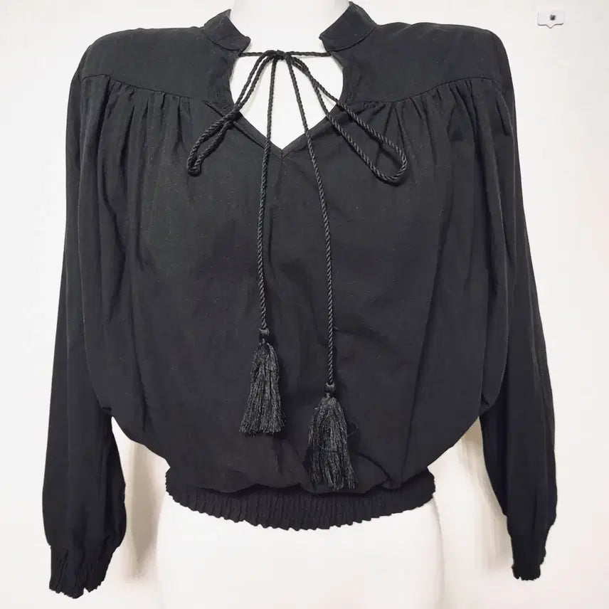 [BUNJANG] ab.plus Cropped Tassel Smocked Waistband Blouse / ab플러스 크롭 태슬 스모크밴딩 블라우스 55 66 77 블랙