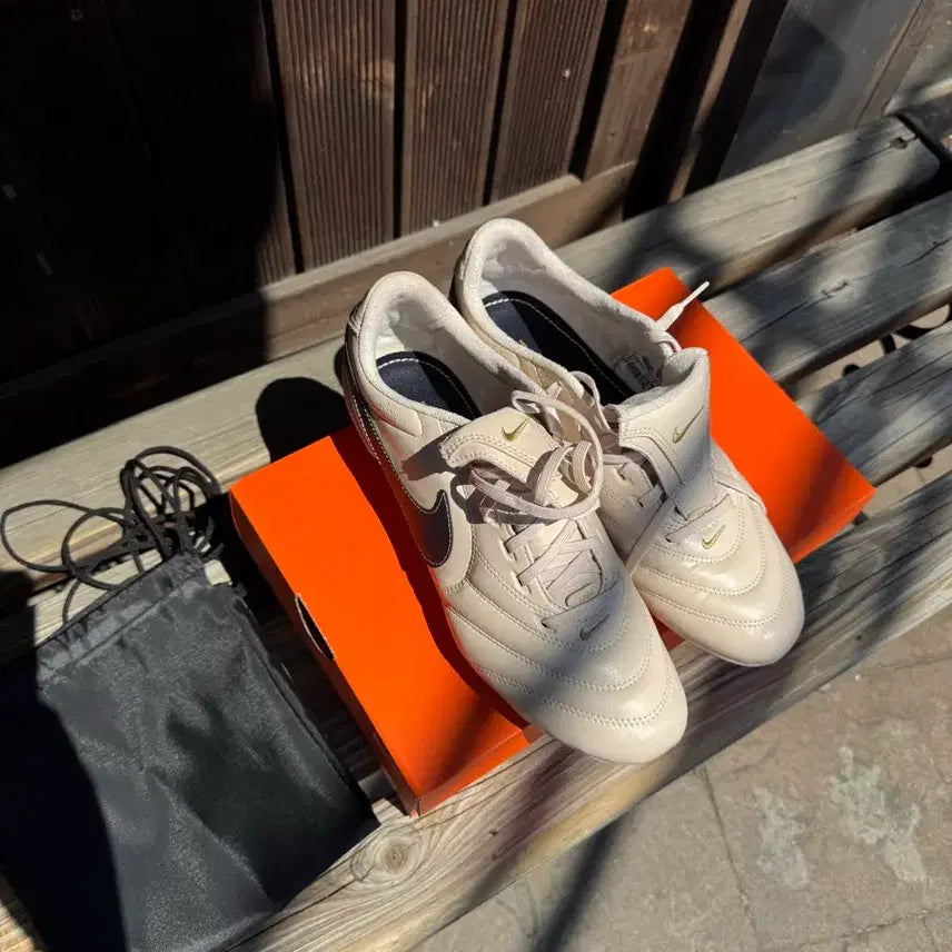 [BUNJANG] Nike Tiempo Legend Elite FG Limited Edition FG Soccer Cleats / 나이키 티엠포 리게라 한정판[275]