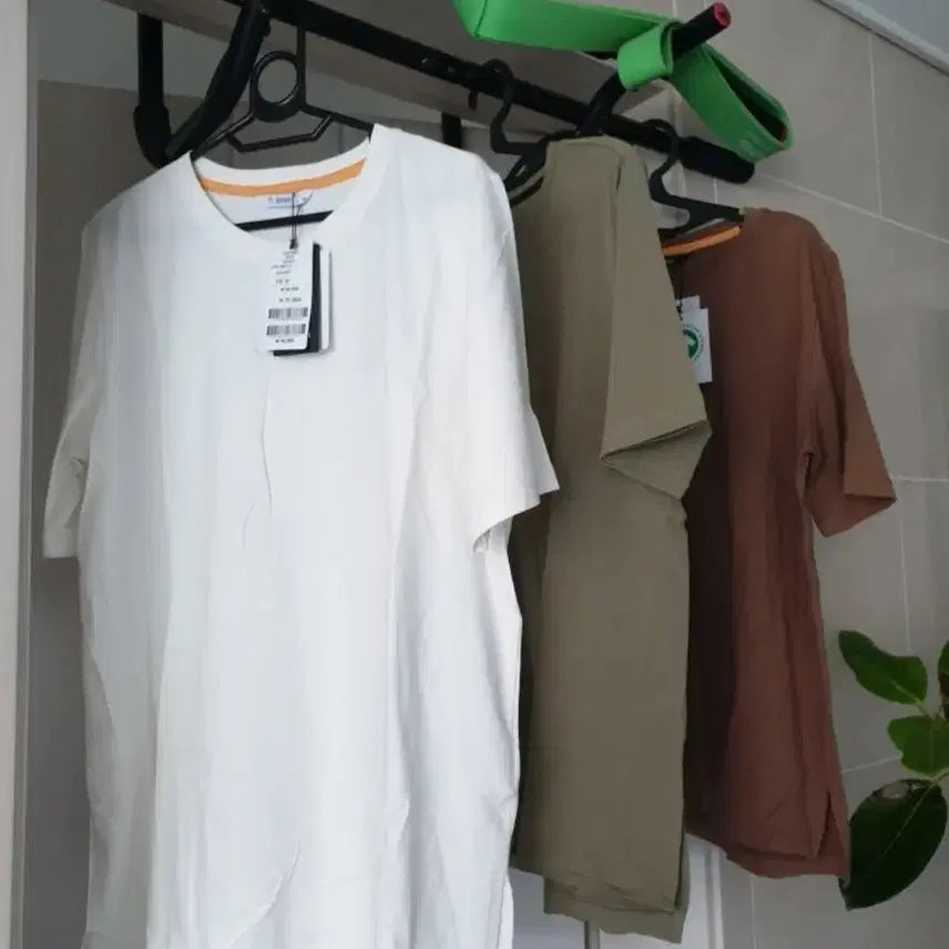 [BUNJANG] JISEN Short Sleeve T-Shirt White / 지센 반팔 티셔츠 화이트 95,100