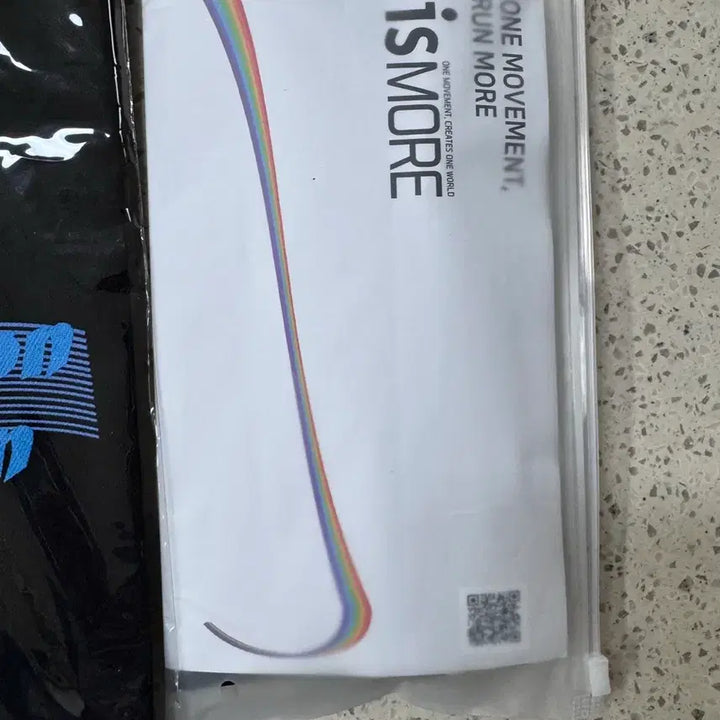 [BUNJANG] 2026 Incheon Athletics Federation Arabaetgil Marathon Commemorative T-shirt &amp; Running Bag Bundle (110 Size) / 2026 인천육상연맹 아라뱃길 마라톤 기념티110사이즈&amp;러닝가방  미개봉