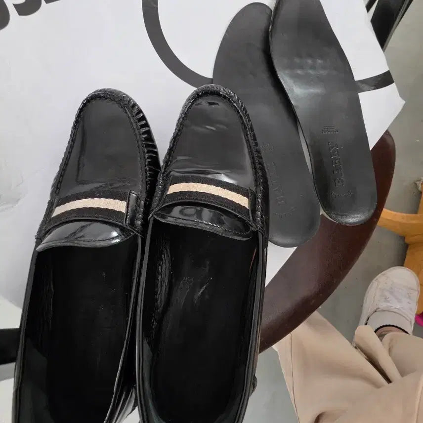 [BUNJANG] Bally Black Enamel Loafers / Bally 발리 블랙 에나멜 로퍼