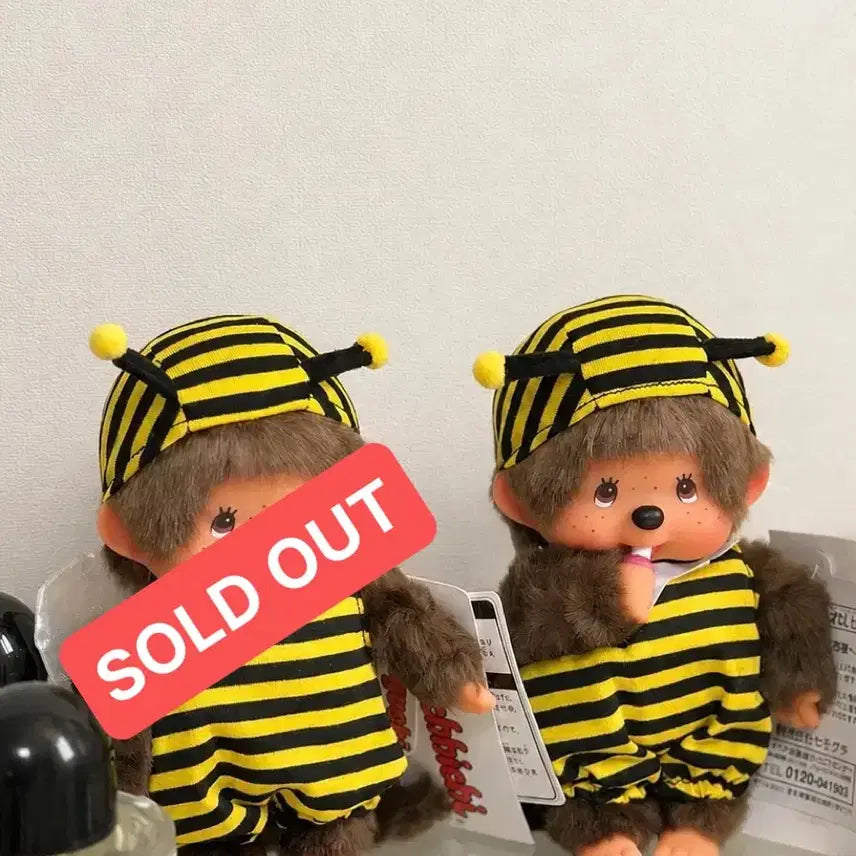 [BUNJANG] Monchhichi 50th Anniversary Exhibition Limited Honeybee Plush (S Size) / 몬치치 50주년 전시회 한정 꿀벌 인형