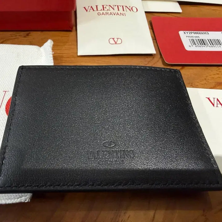 [BUNJANG] Valentino Rockstud Cardholder Black / 발렌티노 락스터드 카드지갑 블랙 새제품