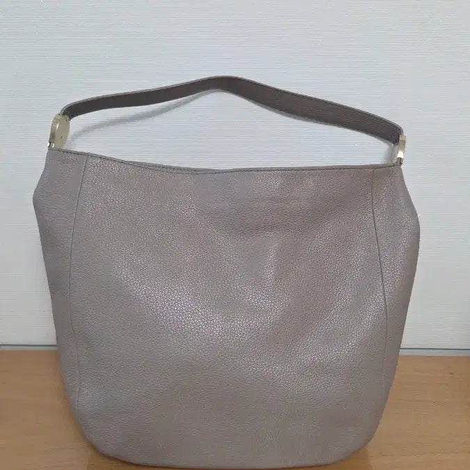 [BUNJANG] AIGNER Leather Shoulder Bag / AIGNER 가죽 숄더백 가로37 세로27