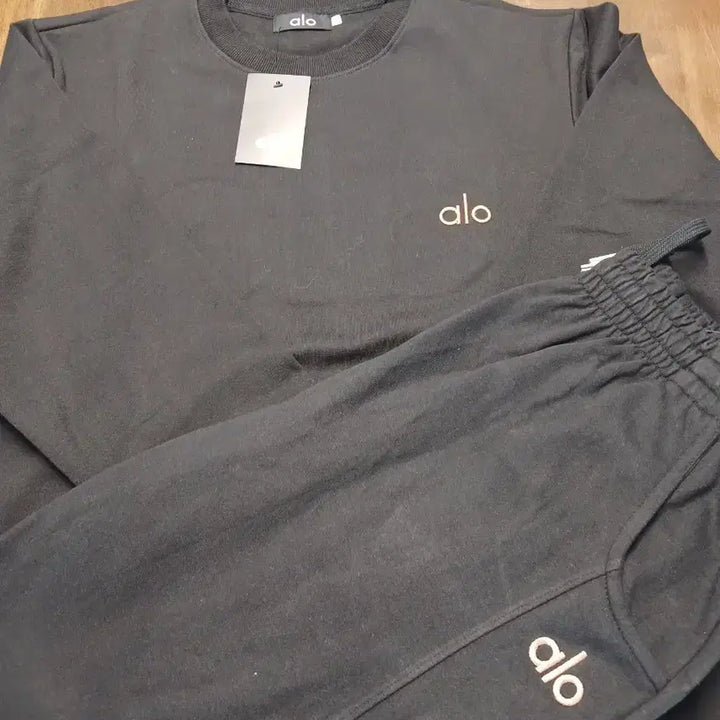 [BUNJANG] ALO Black Sweatshirt Training Set / ALO 블랙 맨투맨 트레이닝 세트