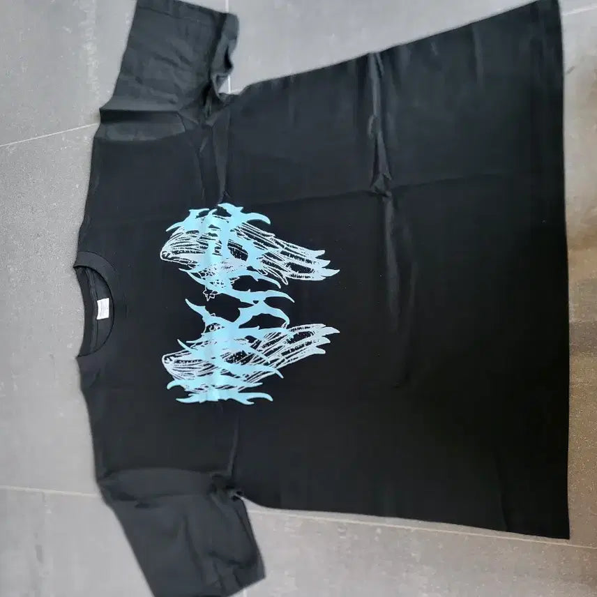 [BUNJANG] SKZOOCHISM IRO Birthday T-Shirt (L Size, Black) / 스코시즘 이로 생일티셔츠 미사용