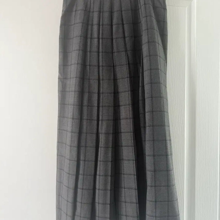 [BUNJANG] Lucky Chouette Check Pattern Long Skirt / 럭키슈에뜨 체크 스커트