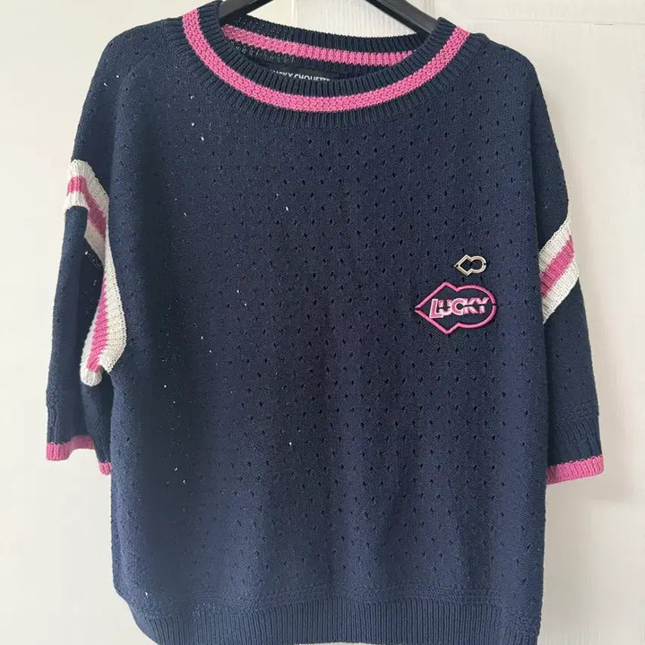 [BUNJANG] Lucky Chouette Navy Punching Knit / 럭키슈에뜨 네이비 펀칭 니트