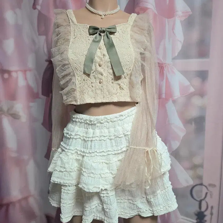 [BUNJANG] GRL Fairy Romantic Cropped Blouse / GRL 페어리 로맨틱 크롭 블라우스