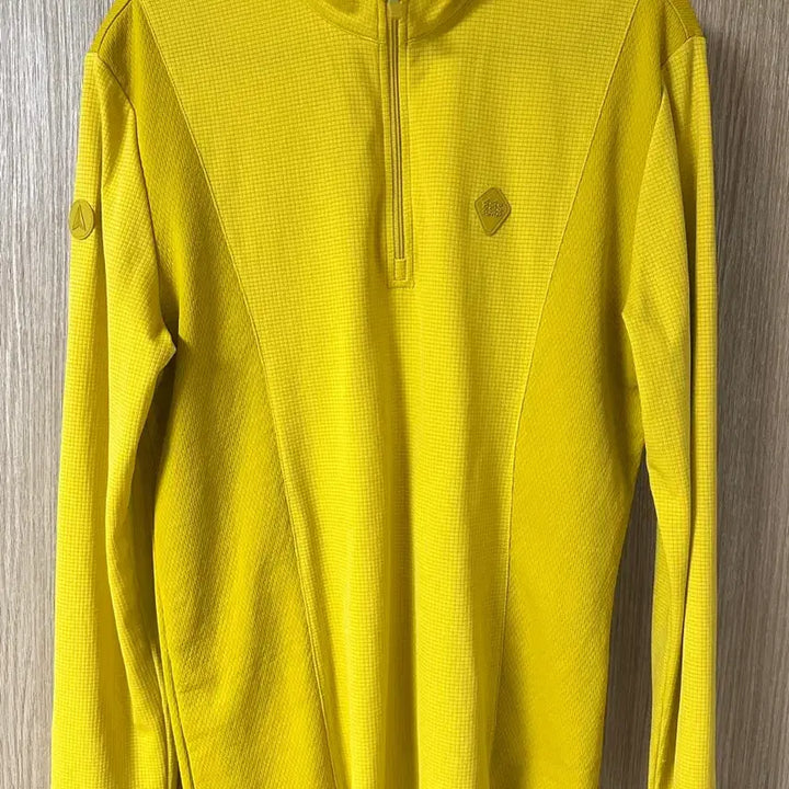 [BUNJANG] Kolon Sport Zip-Up Functional T-Shirt (Fits Size 95) / 코오롱 스포츠 집업 기능성 티셔츠 (실사이즈 95)