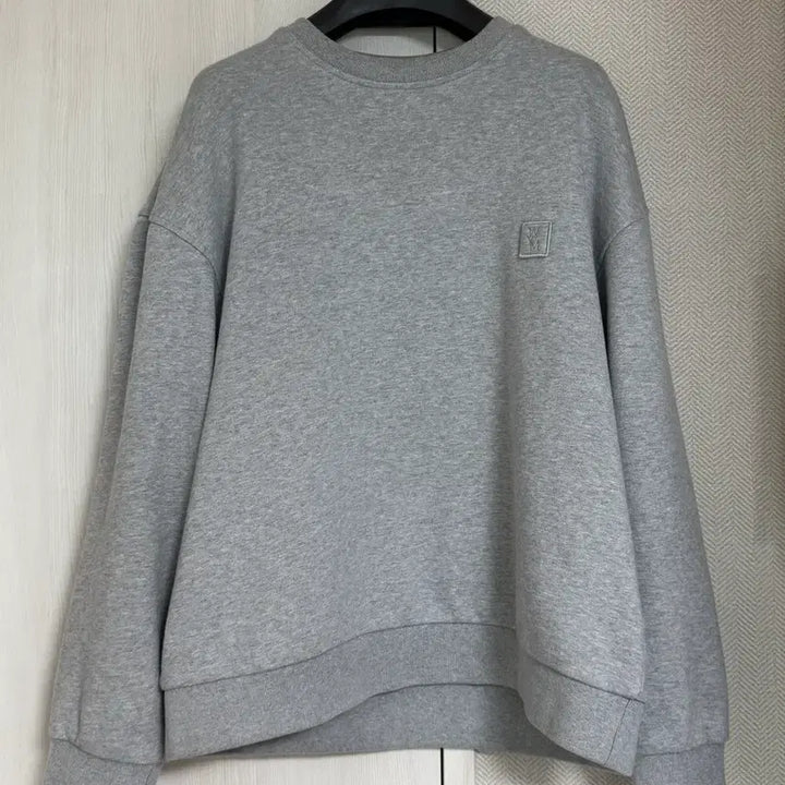 [BUNJANG] Wooyoungmi 23FW Celadon Logo Sweatshirt Grey / (48) 23fw 우영미 청자 백로고 맨투맨 그레이