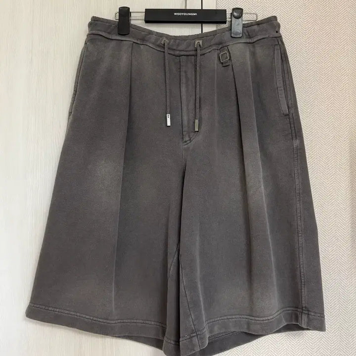 [BUNJANG] Wooyoungmi 25FW Single-Tuck Bermuda Pants Grey / (50) 25fw 우영미 원턱 버뮤다 팬츠 그레이