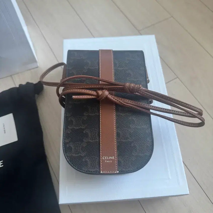 [BUNJANG] Celine Phone Pouch Bag / 셀린느 폰 파우치 가방