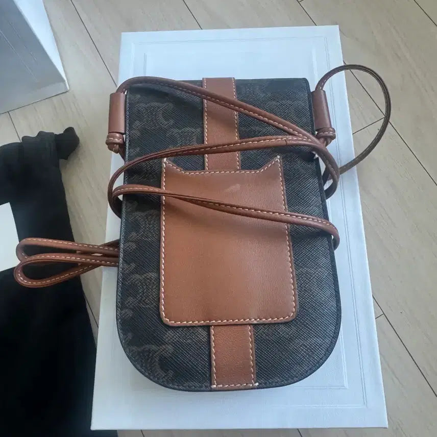 [BUNJANG] Celine Phone Pouch Bag / 셀린느 폰 파우치 가방