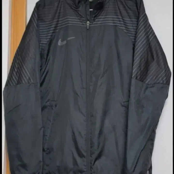 [BUNJANG] Nike Black Windbreaker Jumper Size S / 나이키 블랙 바람막이 점퍼 s