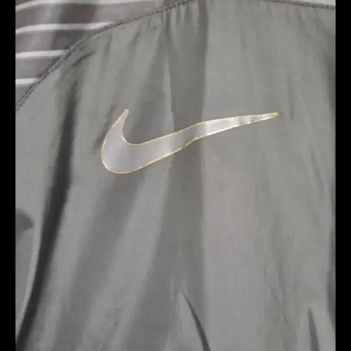 [BUNJANG] Nike Black Windbreaker Jumper Size S / 나이키 블랙 바람막이 점퍼 s